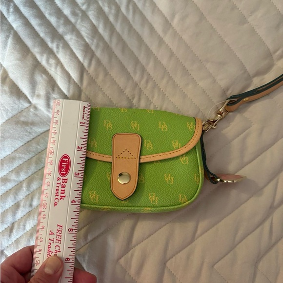 Dooney & Bourke flap wristlet - Picture 2 of 6